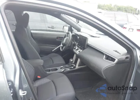 2025 Toyota Corolla Cross Se z USA, uszkodzony, nr VIN 7MUFBABG6SV080897